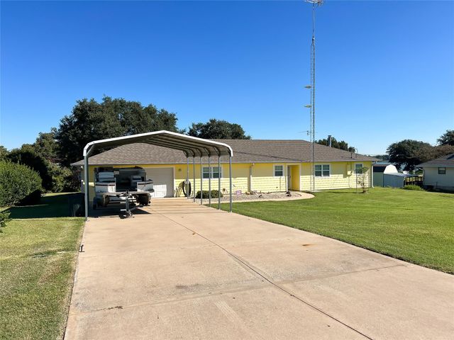 1569 Lcr 822, Groesbeck, TX 76642