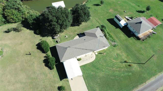 1569 Lcr 822, Groesbeck, TX 76642