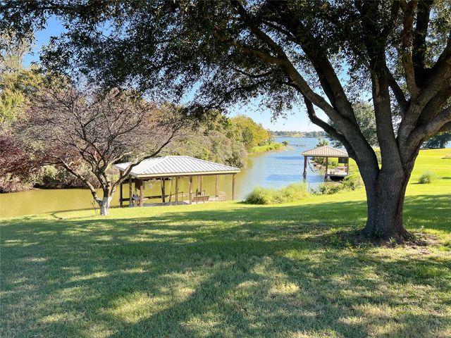 1569 Lcr 822, Groesbeck, TX 76642