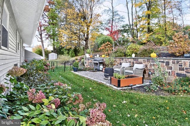 9263 E SPRINGFIELD RD, Seven Valleys, PA 17360