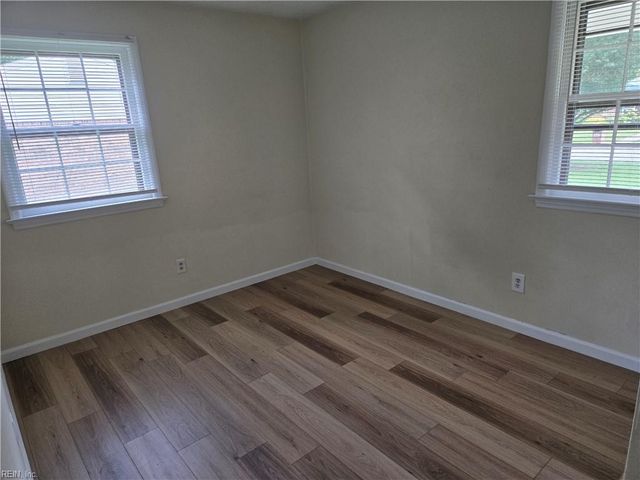 844 Lord Leighton DR, Virginia Beach, VA 23454