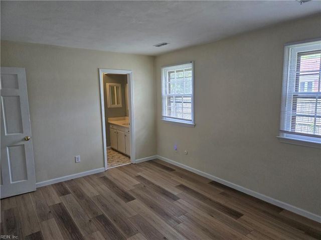 844 Lord Leighton DR, Virginia Beach, VA 23454