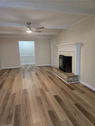 844 Lord Leighton DR, Virginia Beach, VA 23454