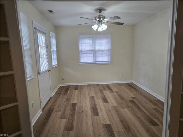 844 Lord Leighton DR, Virginia Beach, VA 23454