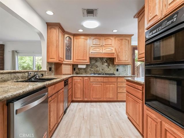 6564 Cleomoore, West Hills, CA 91307