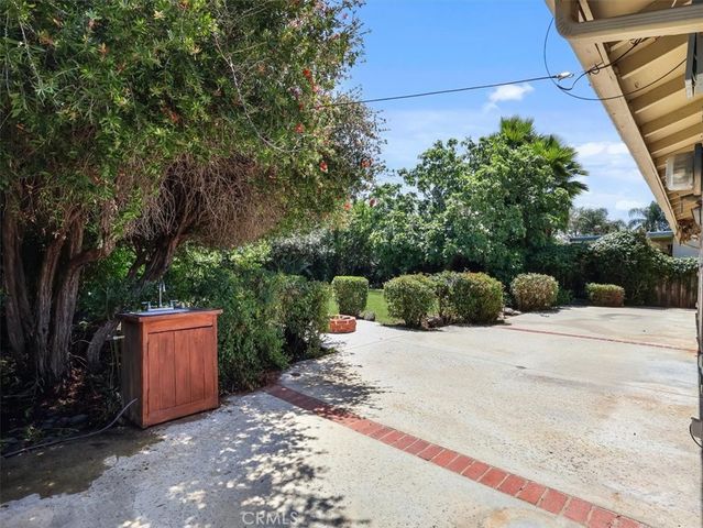 6564 Cleomoore, West Hills, CA 91307
