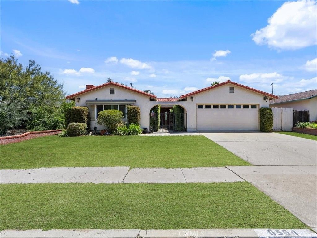 Image 1 of property listing at 6564 Cleomoore, West Hills, CA 91307