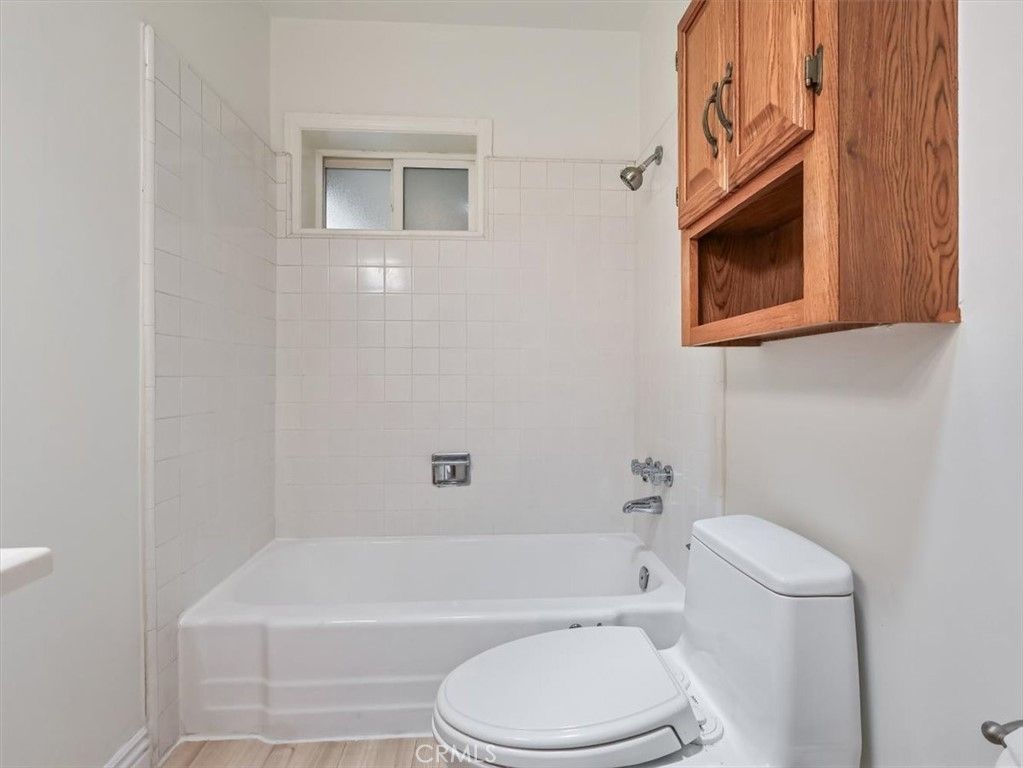 Image 22 of property listing at 6564 Cleomoore, West Hills, CA 91307