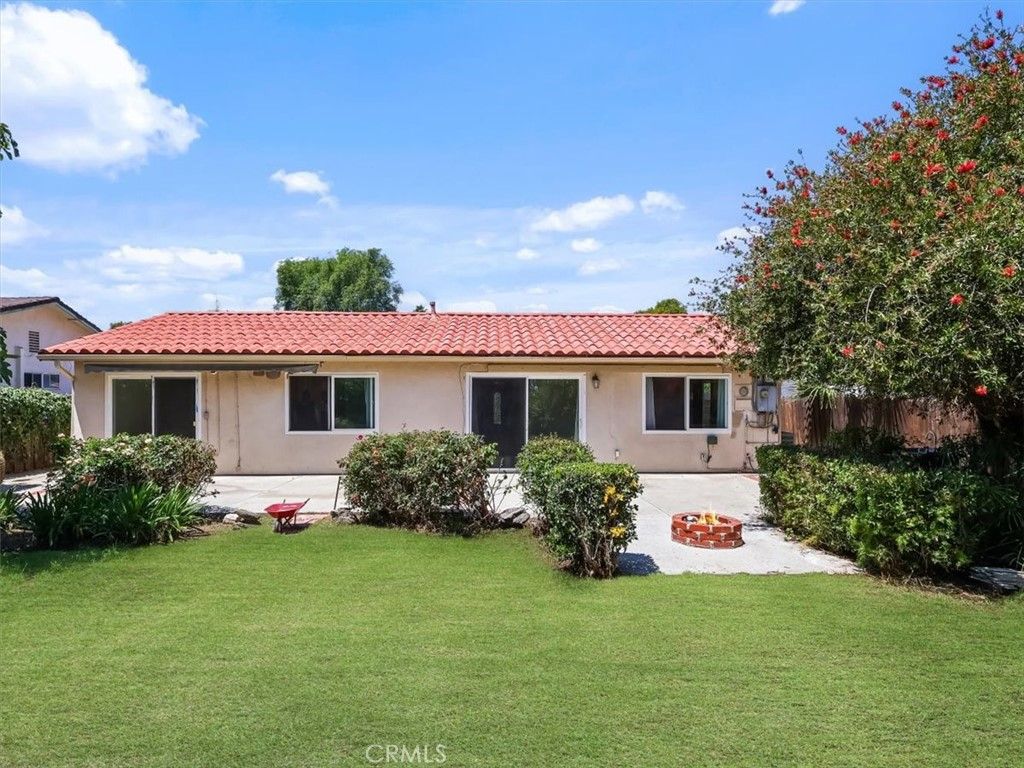 Image 25 of property listing at 6564 Cleomoore, West Hills, CA 91307