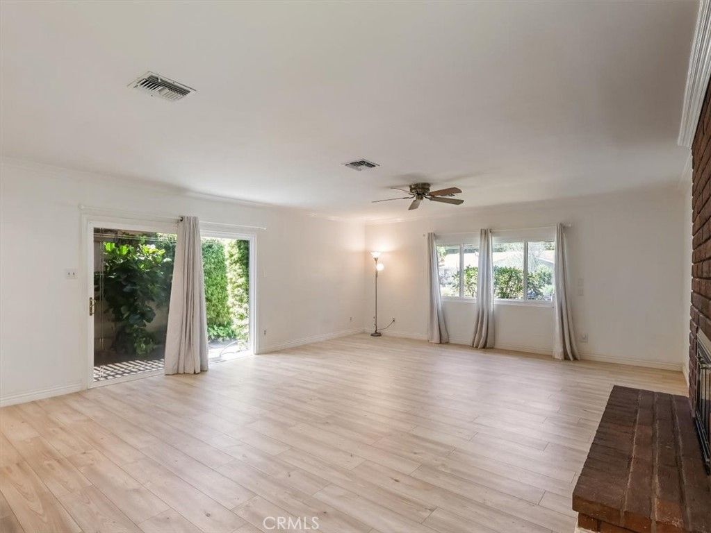Image 9 of property listing at 6564 Cleomoore, West Hills, CA 91307