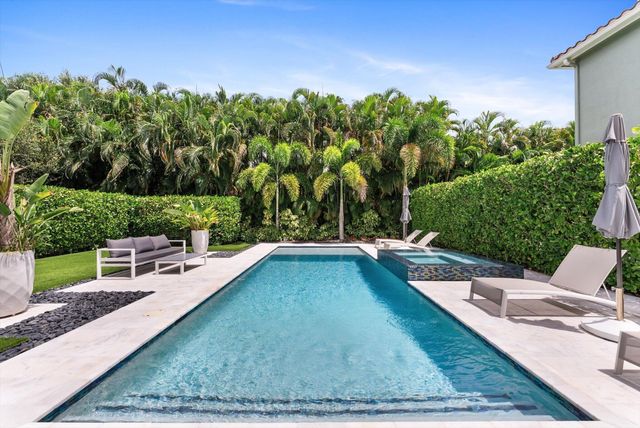 8159 Hutchinson Court, Delray Beach, FL 33446