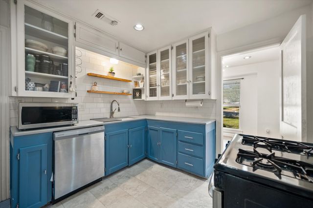 4029 Lovell Avenue, Fort Worth, TX 76107