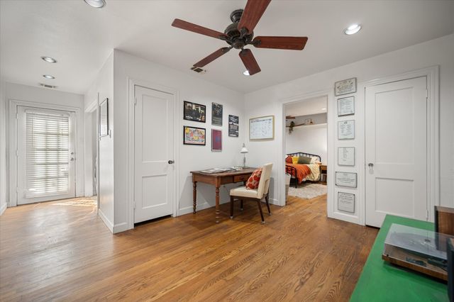 4029 Lovell Avenue, Fort Worth, TX 76107