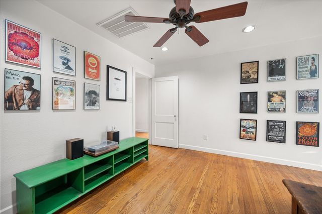 4029 Lovell Avenue, Fort Worth, TX 76107