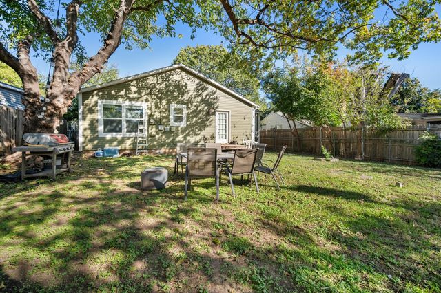 4029 Lovell Avenue, Fort Worth, TX 76107