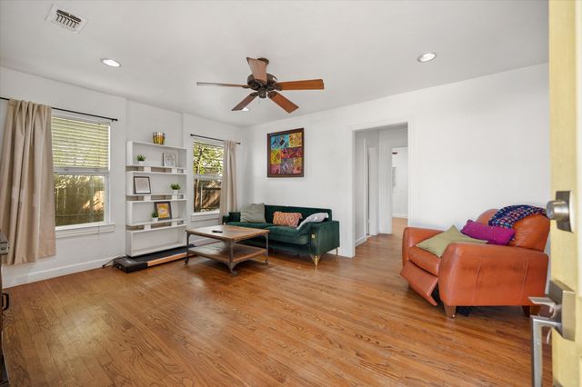 4029 Lovell Avenue, Fort Worth, TX 76107