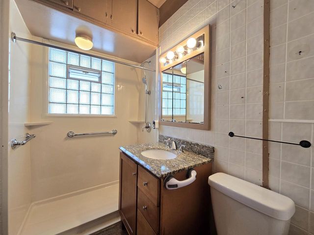3626 N 16th STREET, Milwaukee, WI 53206