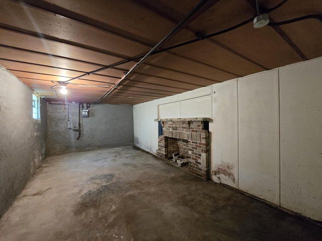 3626 N 16th STREET, Milwaukee, WI 53206