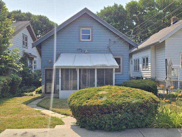 3626 N 16th STREET, Milwaukee, WI 53206