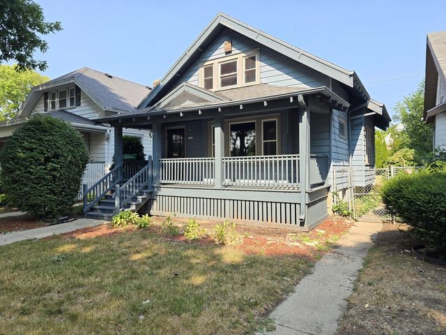 3626 N 16th STREET, Milwaukee, WI 53206