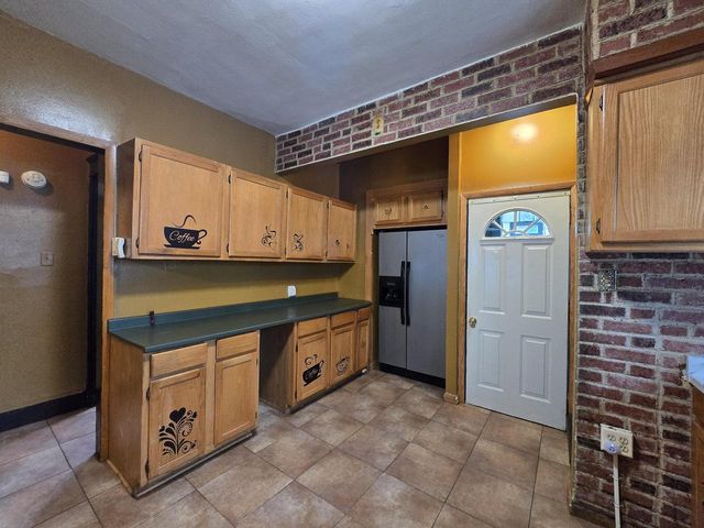 3626 N 16th STREET, Milwaukee, WI 53206