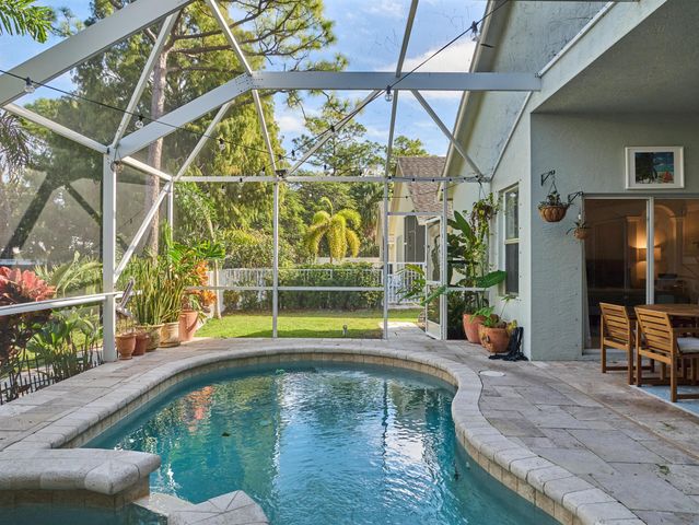 284 Clocktower Drive, Jupiter, FL 33458