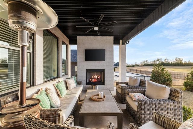 4304 Exeter Drive, Rogers, AR 72758