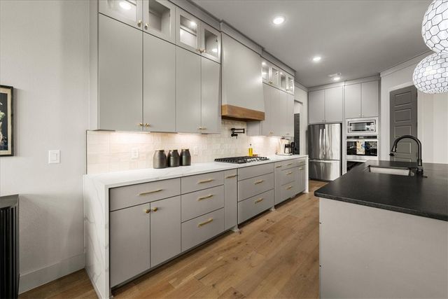 4304 Exeter Drive, Rogers, AR 72758