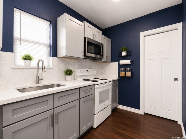 1921 San Fernando, San Antonio, TX 78207