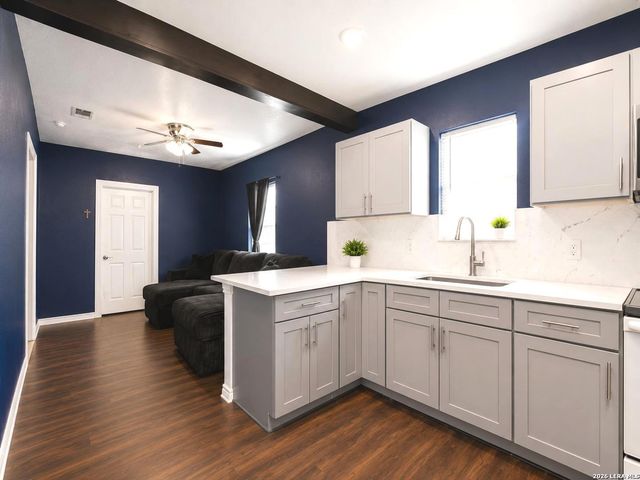 1921 San Fernando, San Antonio, TX 78207