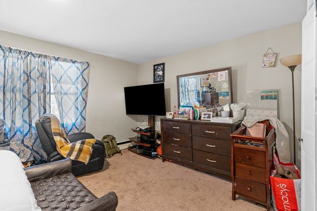 580 County St, Fall River, MA 02723