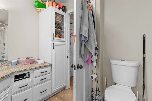 580 County St, Fall River, MA 02723