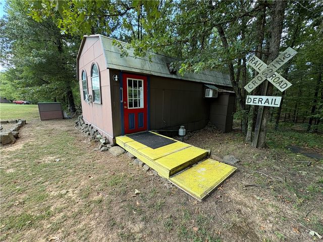 2298 County Road 3271, Clarksville, AR 72830