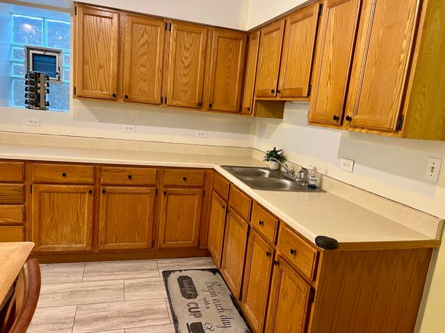 4148 N Monticello Avenue 2, Chicago, IL 60618