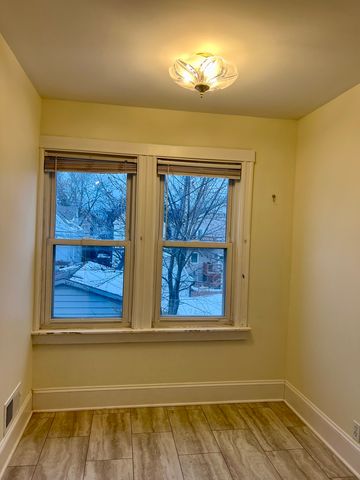 4148 N Monticello Avenue 2, Chicago, IL 60618