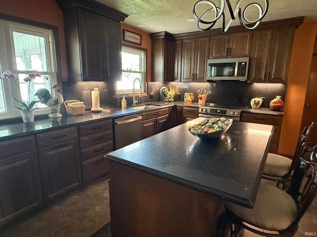 104 Inman Court, Bedford, IN 47421