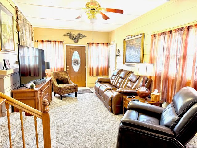 104 Inman Court, Bedford, IN 47421