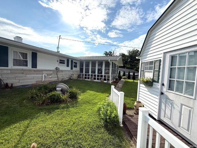 104 Inman Court, Bedford, IN 47421
