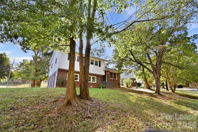 967 Canterbury Court, Gastonia, NC 28052