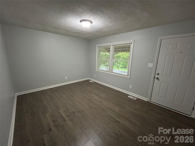 967 Canterbury Court, Gastonia, NC 28052