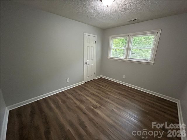 967 Canterbury Court, Gastonia, NC 28052