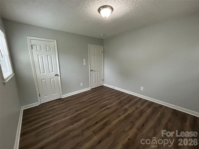 967 Canterbury Court, Gastonia, NC 28052