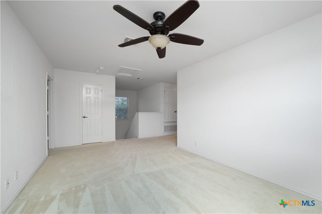 Image 16 of property listing at 180 Beech Drive, Kyle, TX 78640