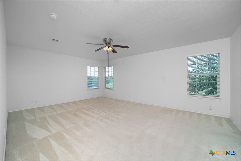 Image 17 of property listing at 180 Beech Drive, Kyle, TX 78640