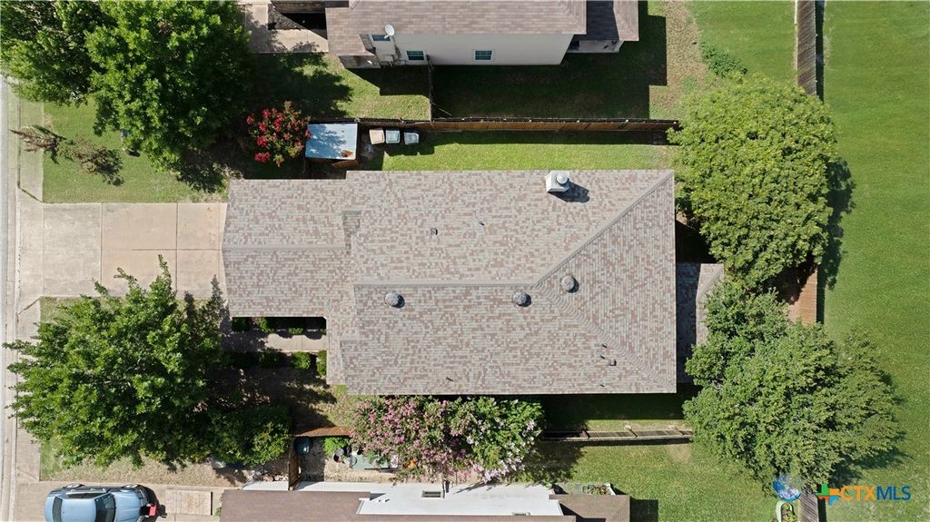 Image 35 of property listing at 180 Beech Drive, Kyle, TX 78640