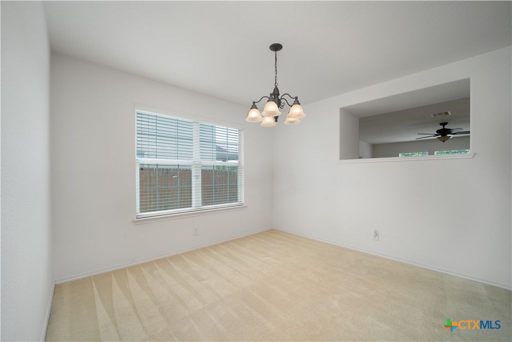 Image 9 of property listing at 180 Beech Drive, Kyle, TX 78640