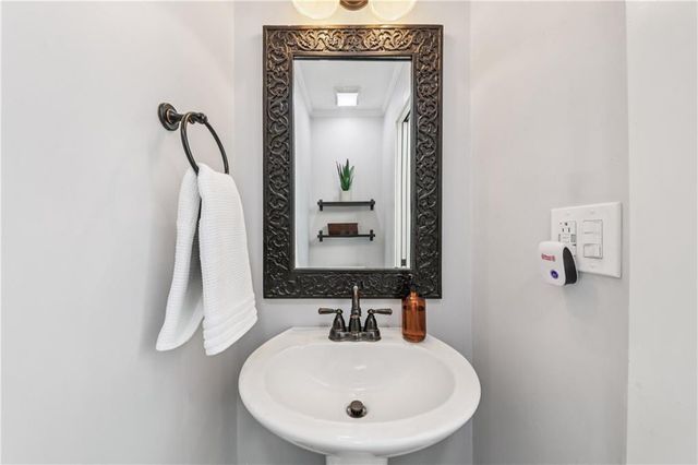 1060 Riverbend Club Drive SE, Atlanta, GA 30339