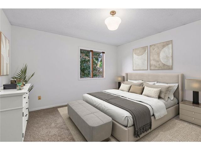 1112 Grandview Drive, Hudson, WI 54016