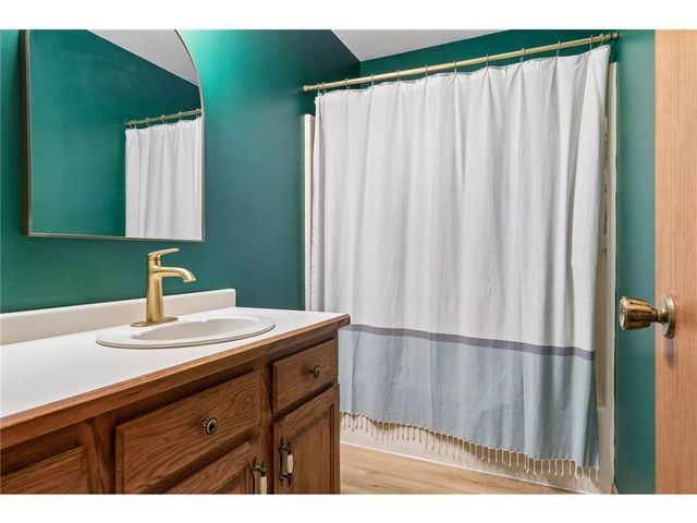 1112 Grandview Drive, Hudson, WI 54016