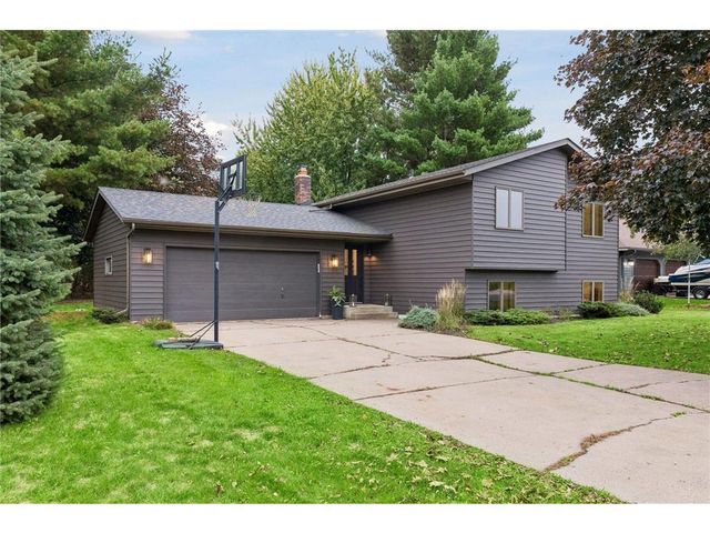 1112 Grandview Drive, Hudson, WI 54016